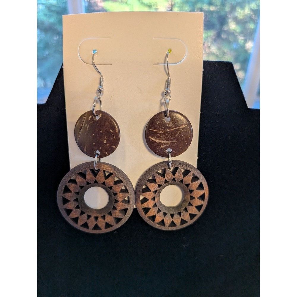 Studio Nature Coconut Shell Wood Geometric Sunburst Drop Earrings Dominican Rep - Picture 4 of 4